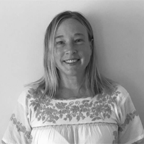 amy amberg 600x600